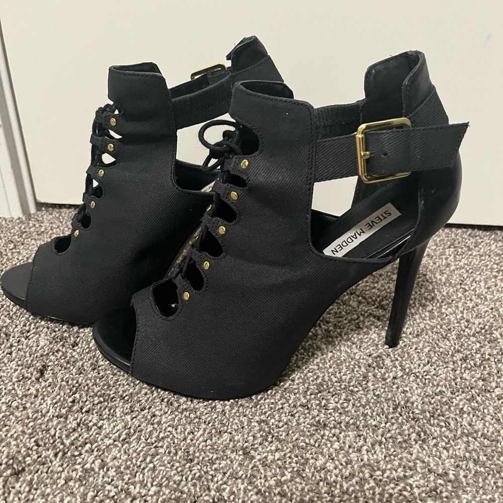 Steve Madden lace up heels